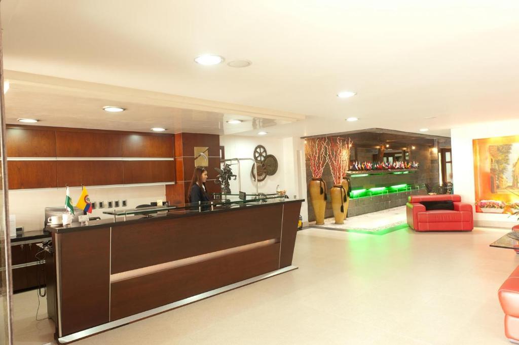 Hotel Alameda De La 10 メデジン エクステリア 写真