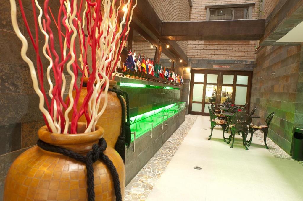 Hotel Alameda De La 10 メデジン エクステリア 写真